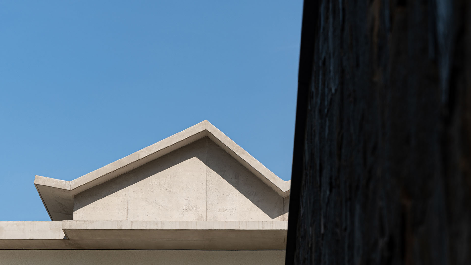 crimped-roof-house-4