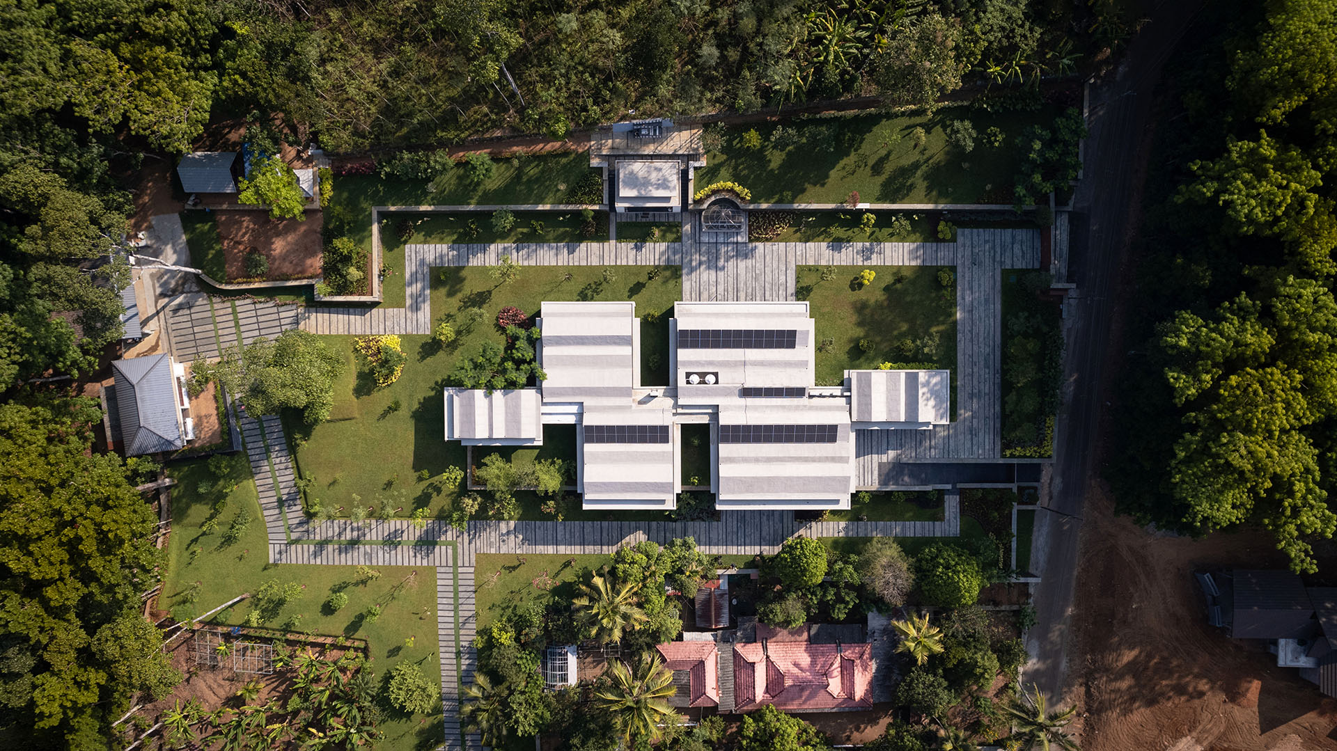 crimped-roof-house-6