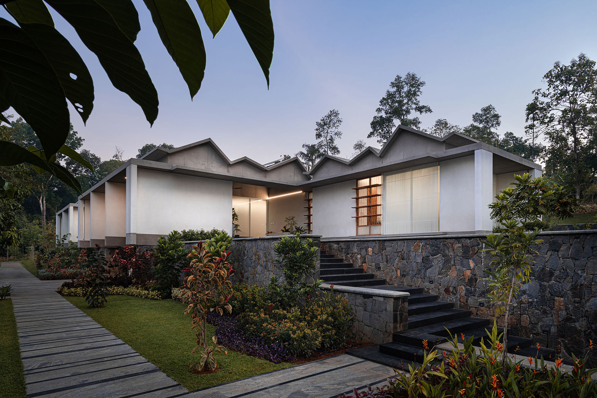 crimped-roof-house-8