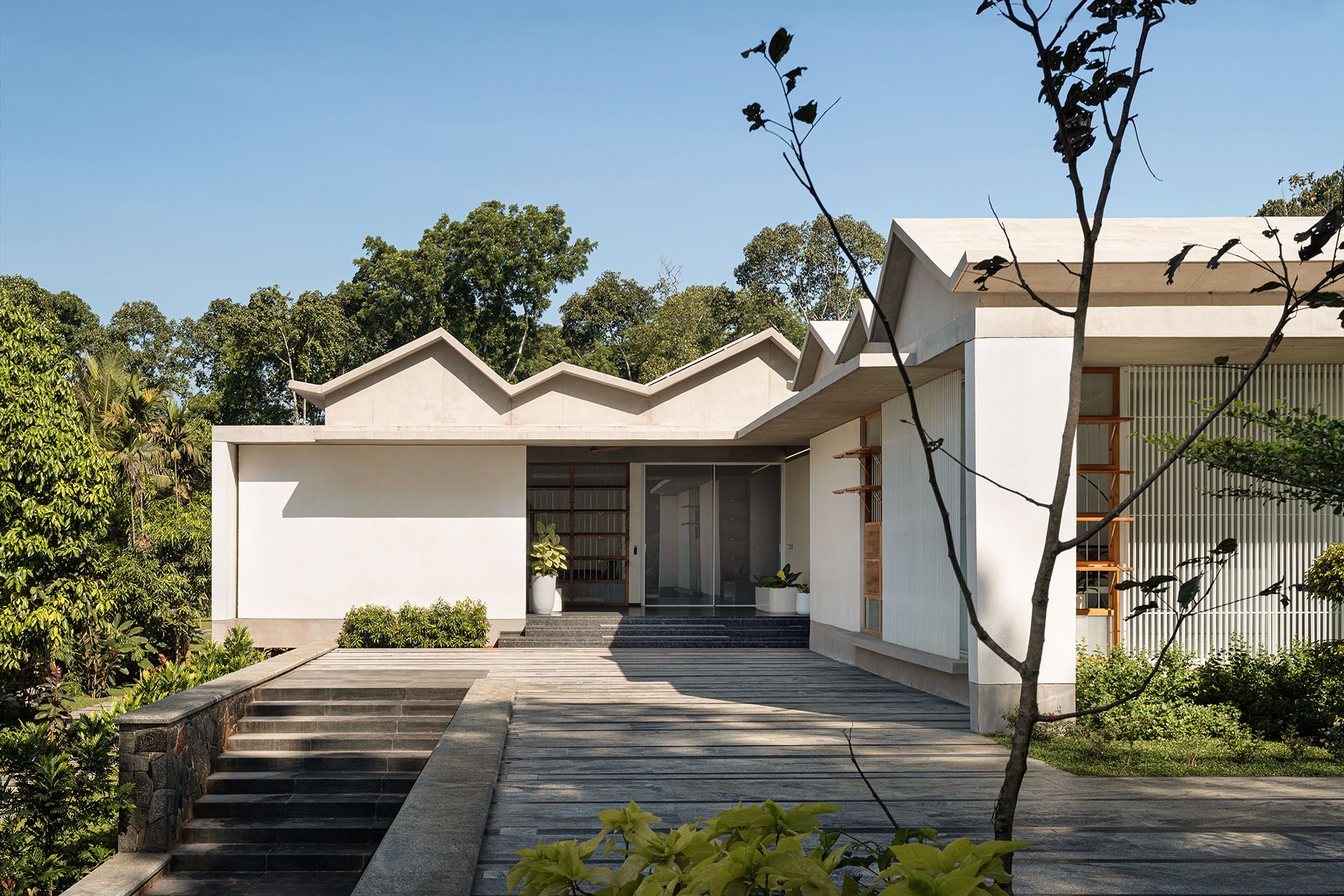 crimped-roof-house-11