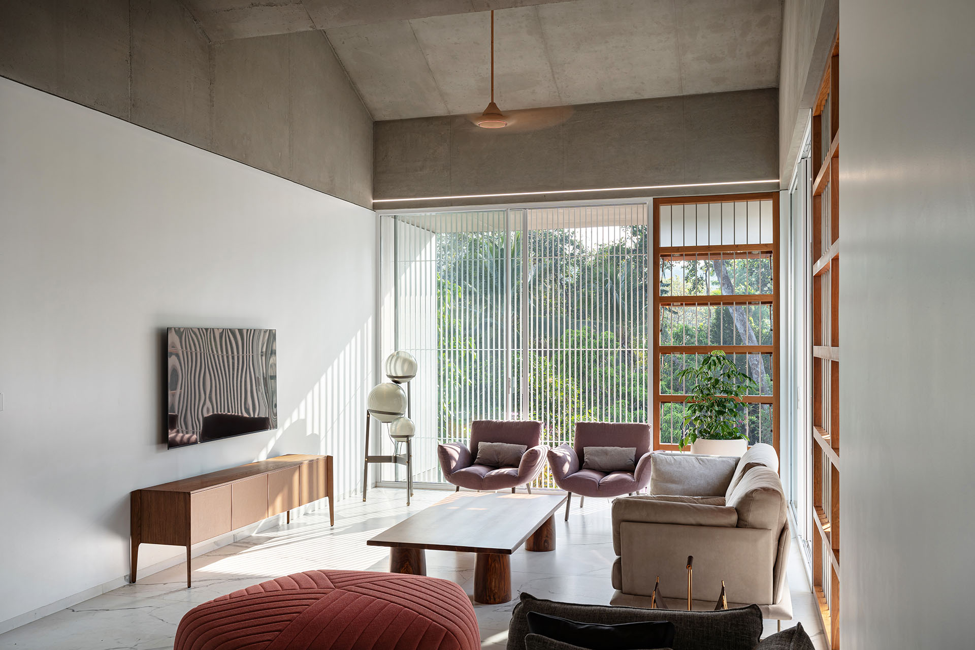 crimped-roof-house-32