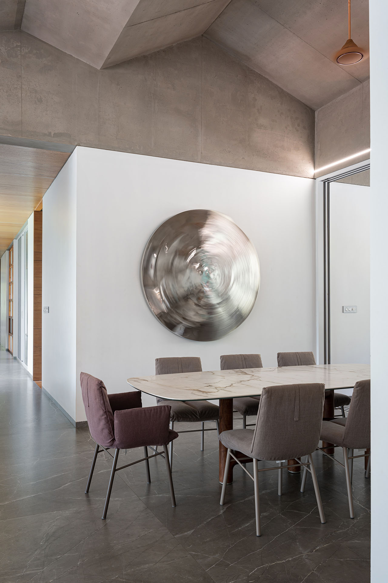 crimped-roof-house-35