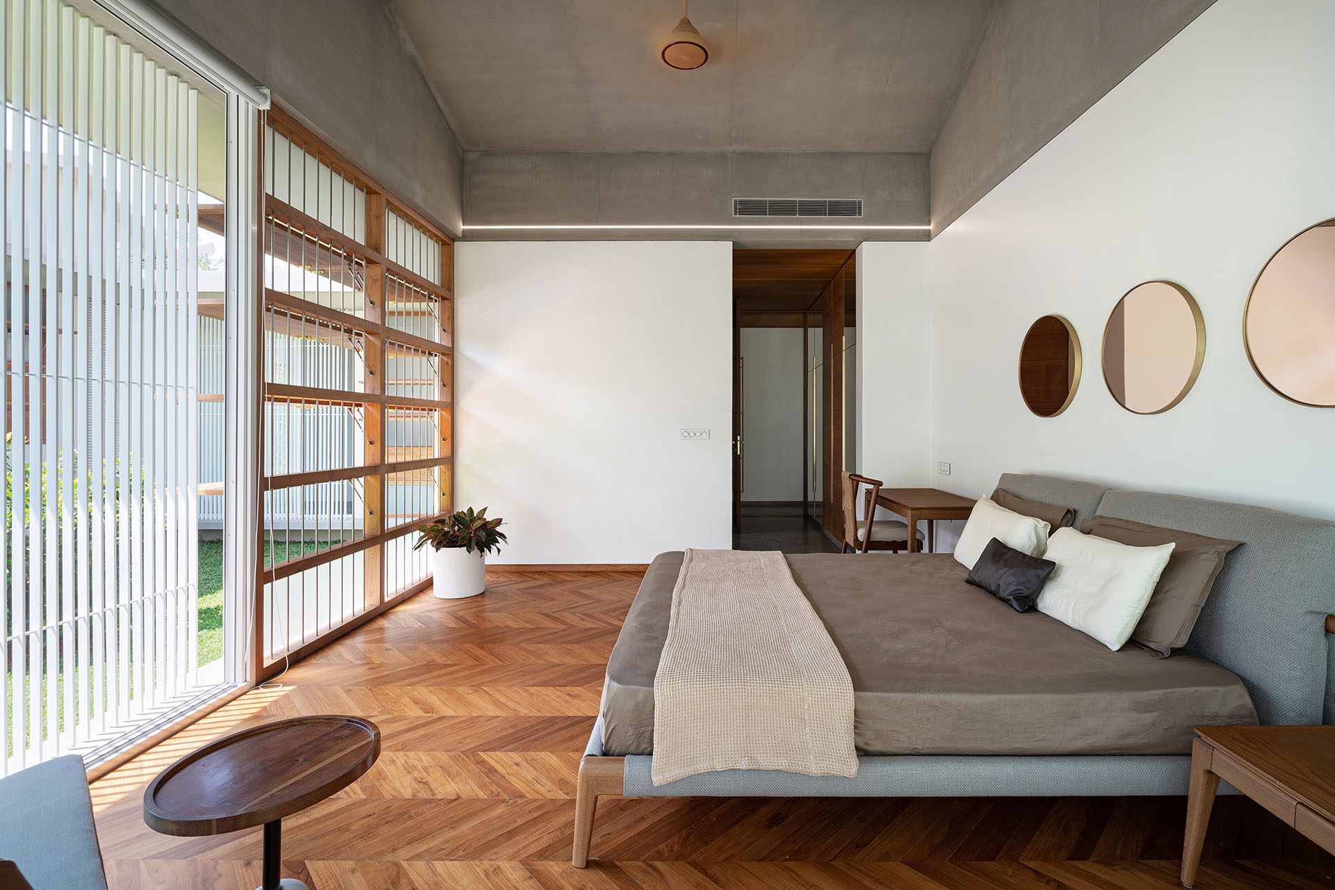 crimped-roof-house-58