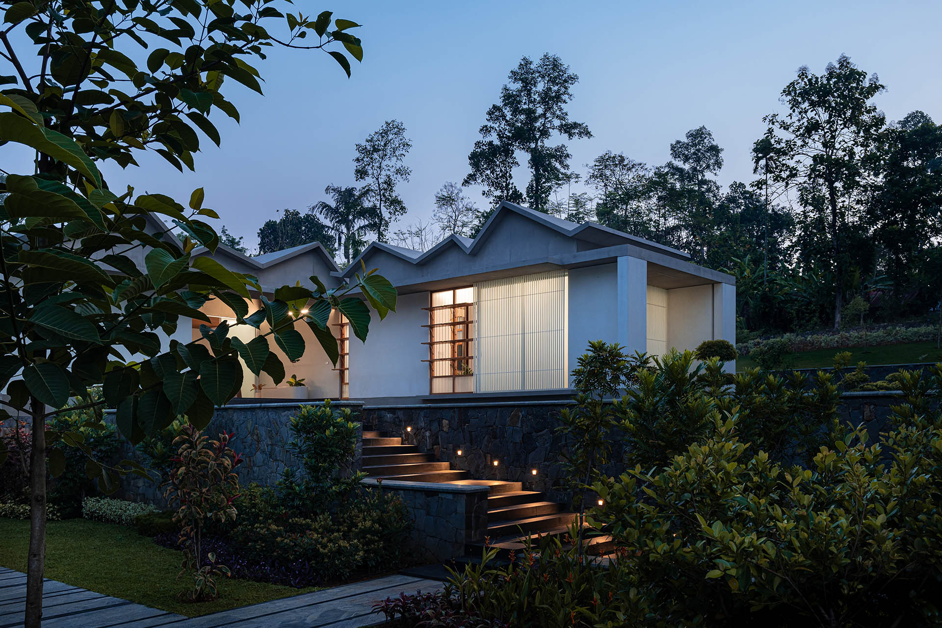 crimped-roof-house-65