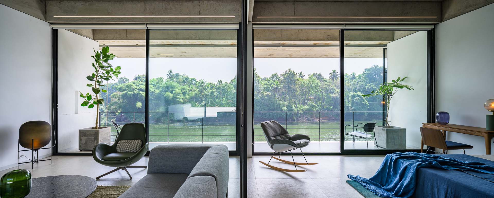 house-that-meets-the-river-88