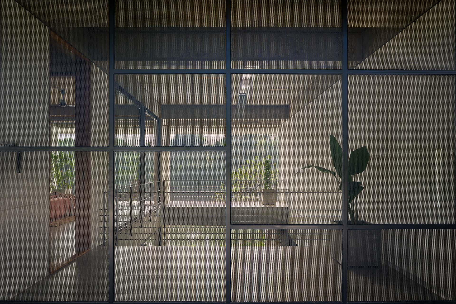 house-that-meets-the-river-98