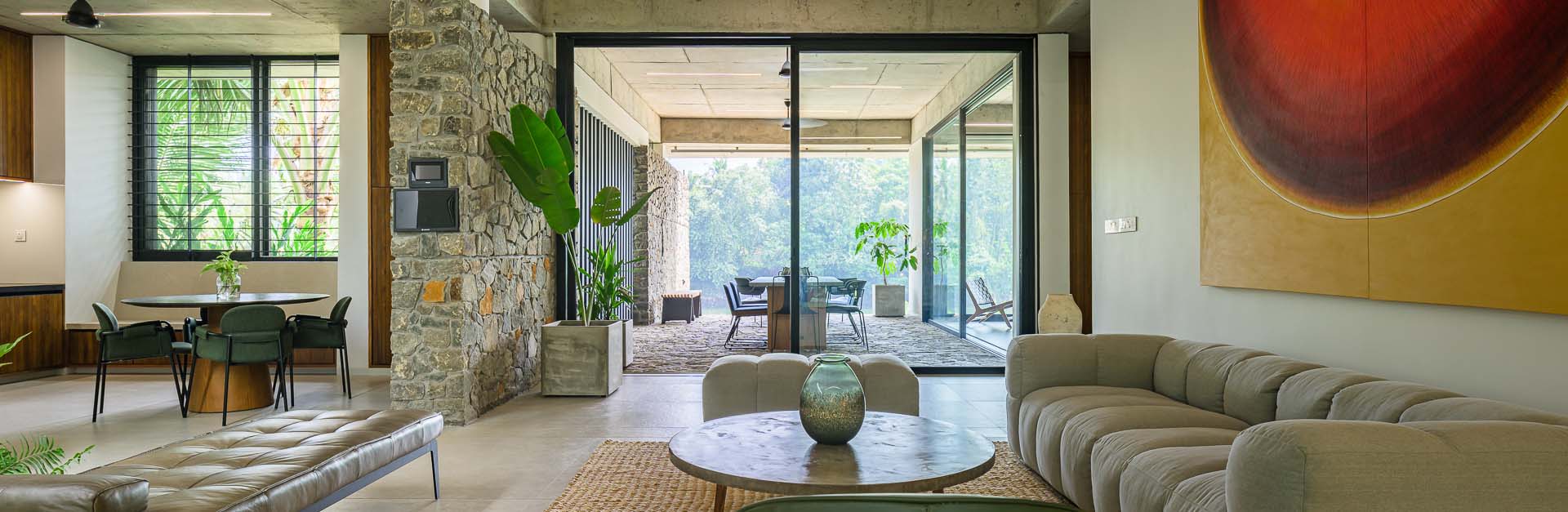 house-that-meets-the-river-36