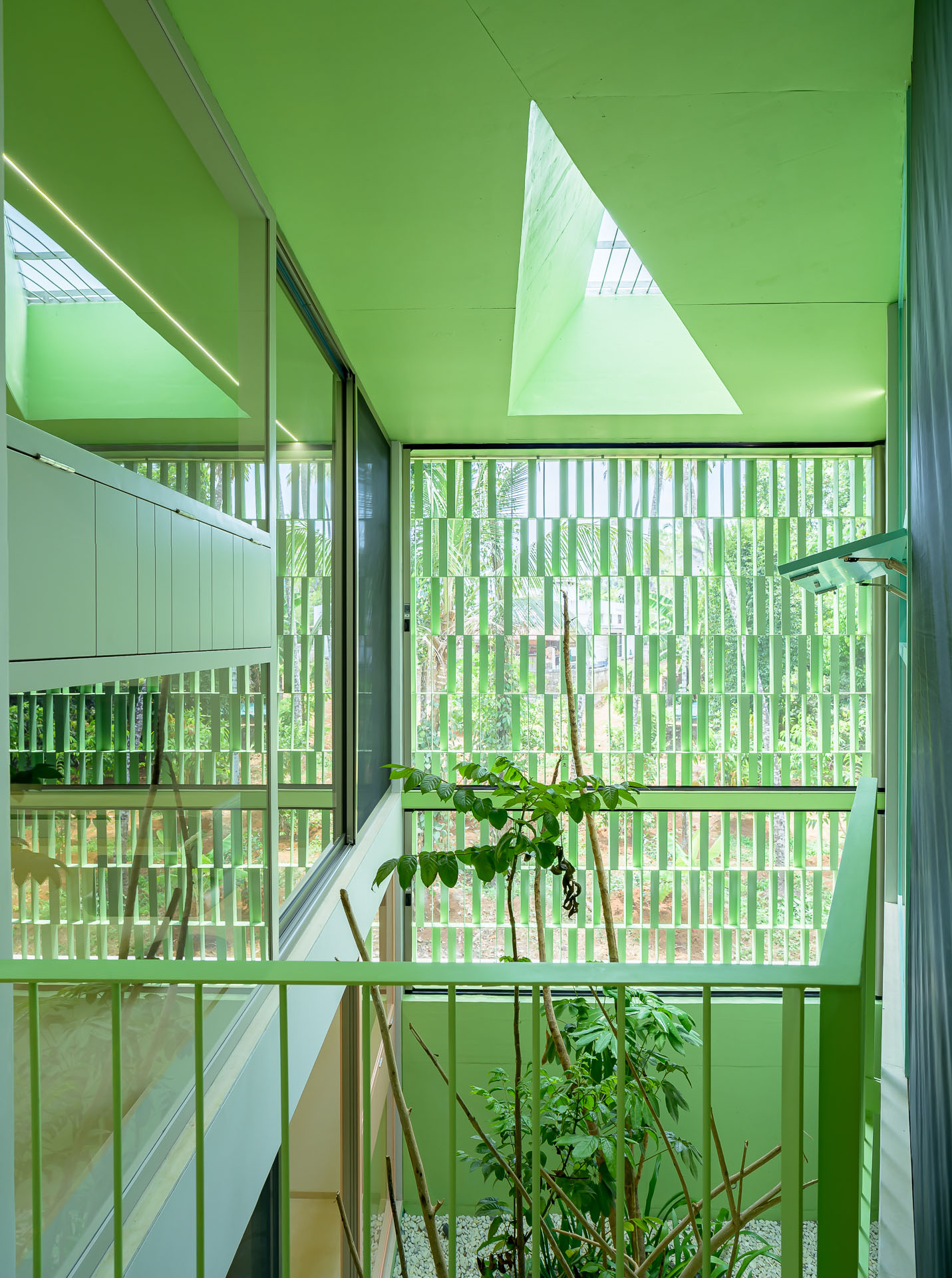the-tight-fold-house-52