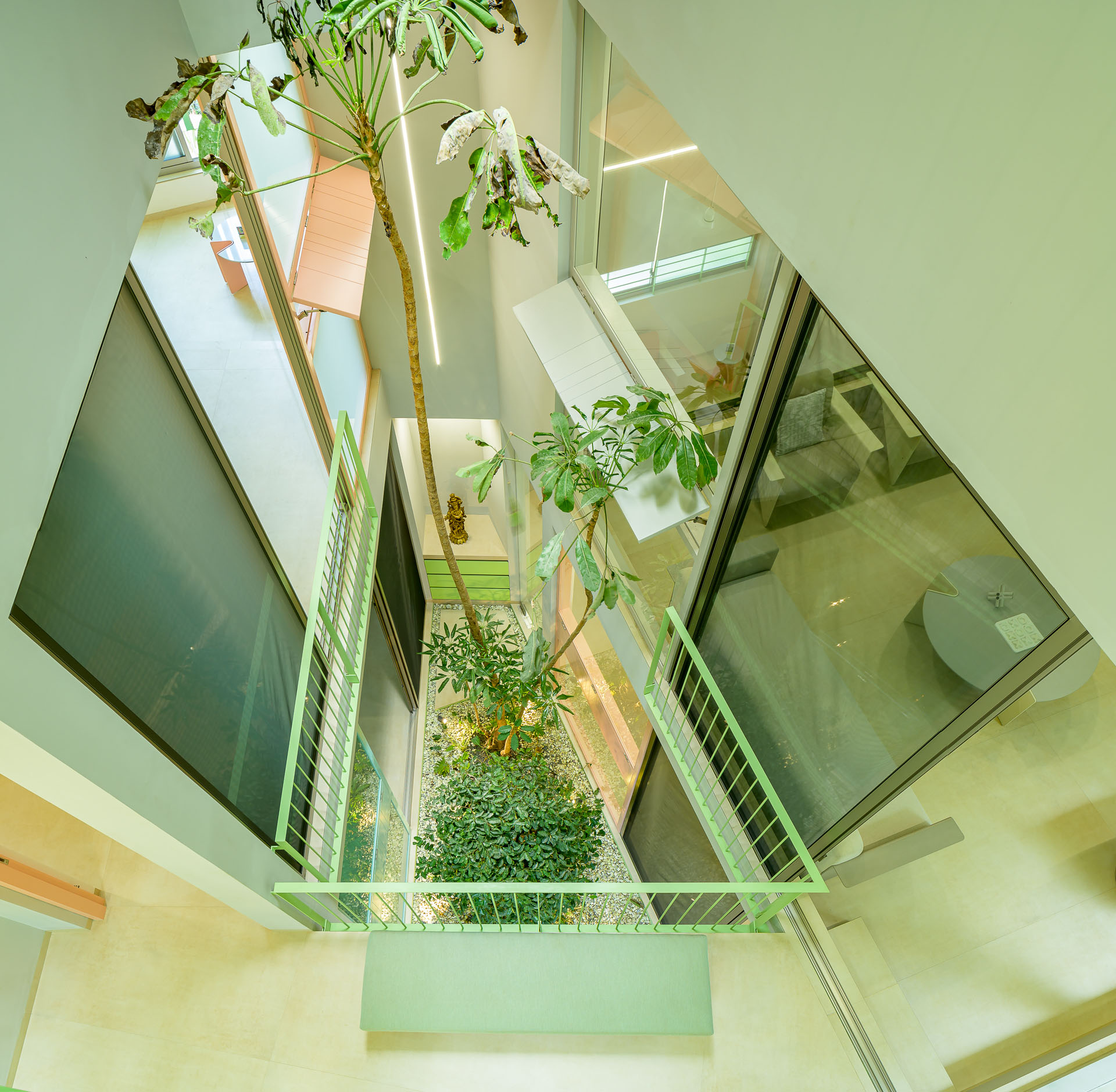 the-tight-fold-house-81
